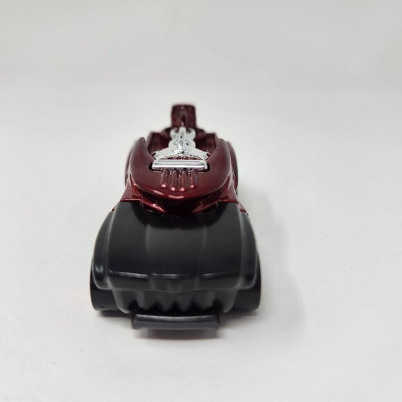 Hot Wheels Hotweiler Die-Cast Car 2016 Mattel Red & Black With Chain Detail - Picture 4 of 8